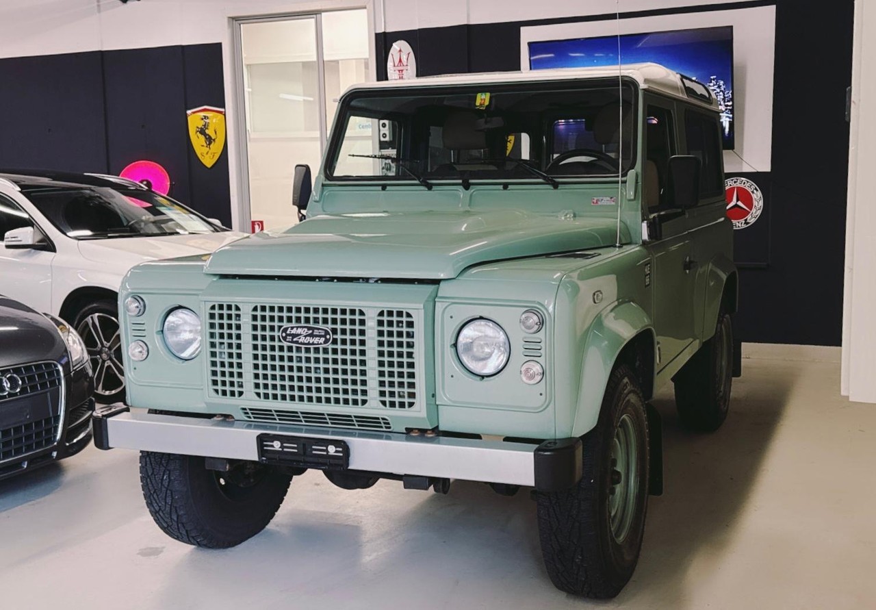 LAND ROVER Defender 90 2.2 TD4 Station Wagon Heritage – Foto 2