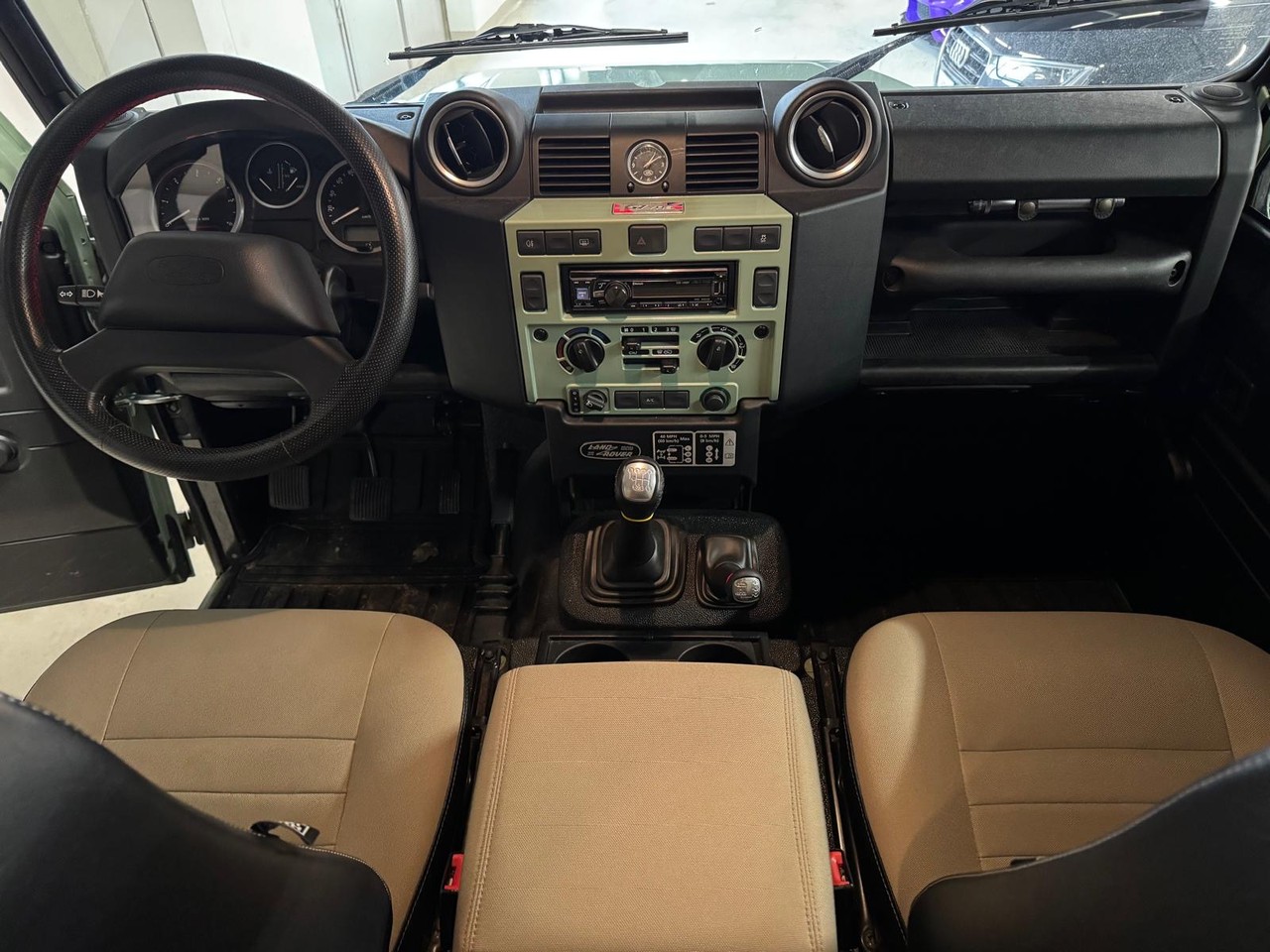 LAND ROVER Defender 90 2.2 TD4 Station Wagon Heritage – Foto 14