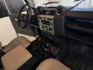LAND ROVER Defender 90 2.2 TD4 Station Wagon Heritage – Foto 12