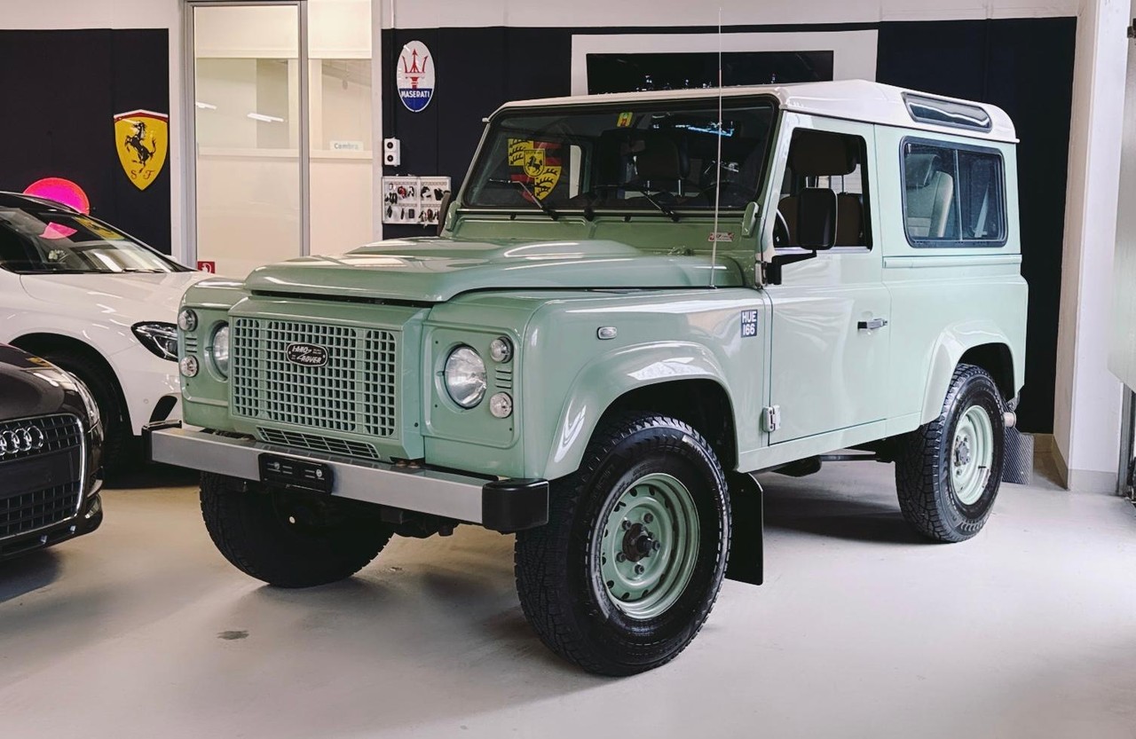 LAND ROVER Defender 90 2.2 TD4 Station Wagon Heritage – Foto 5