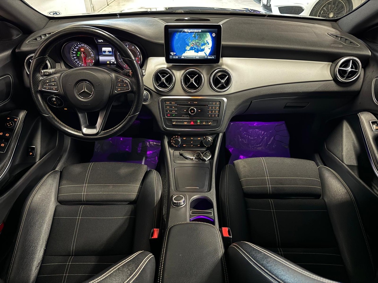 MERCEDES-BENZ CLA 200 Night Star 7G-DCT – Foto 13