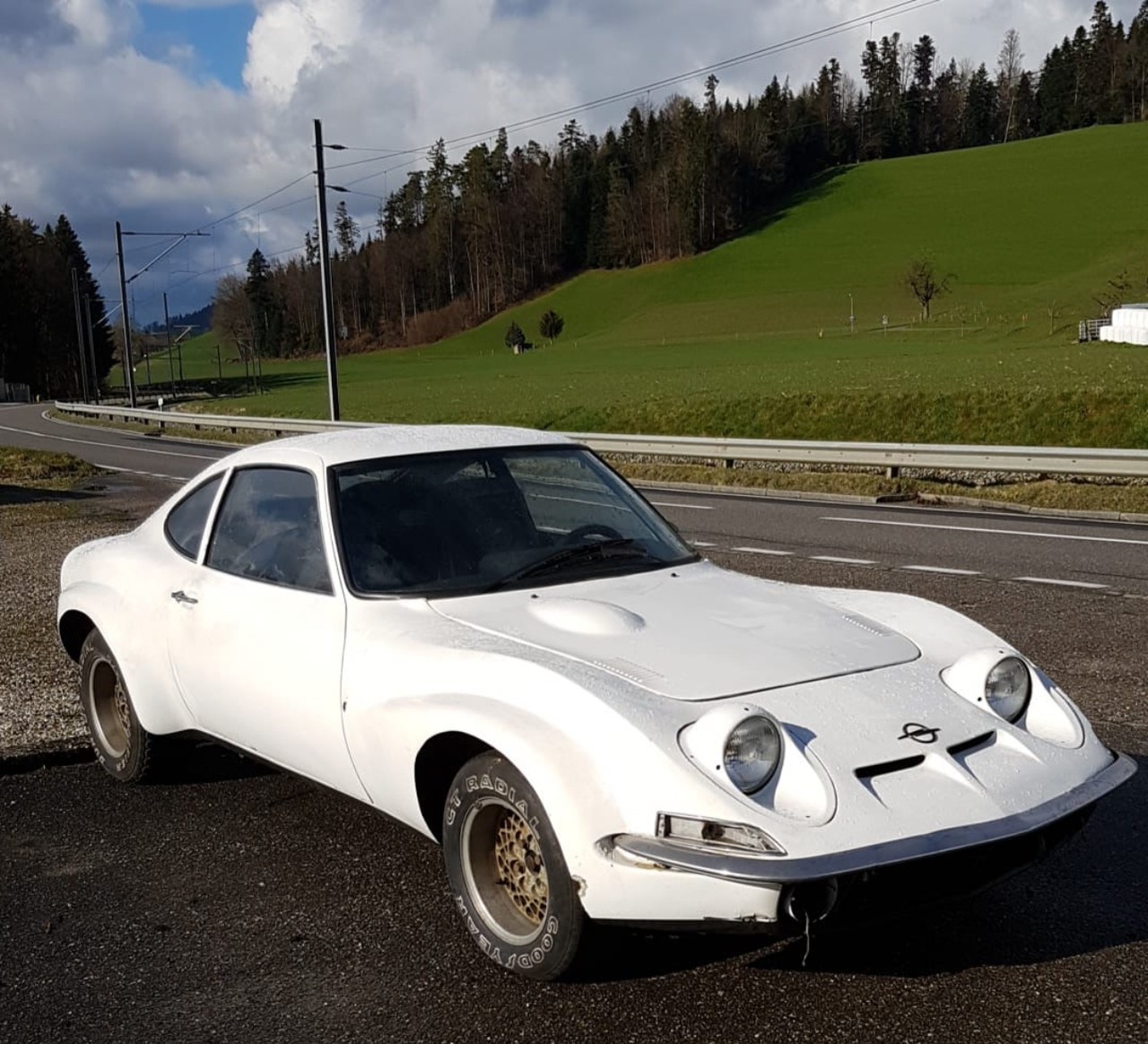 OPEL 1900 – Foto 1