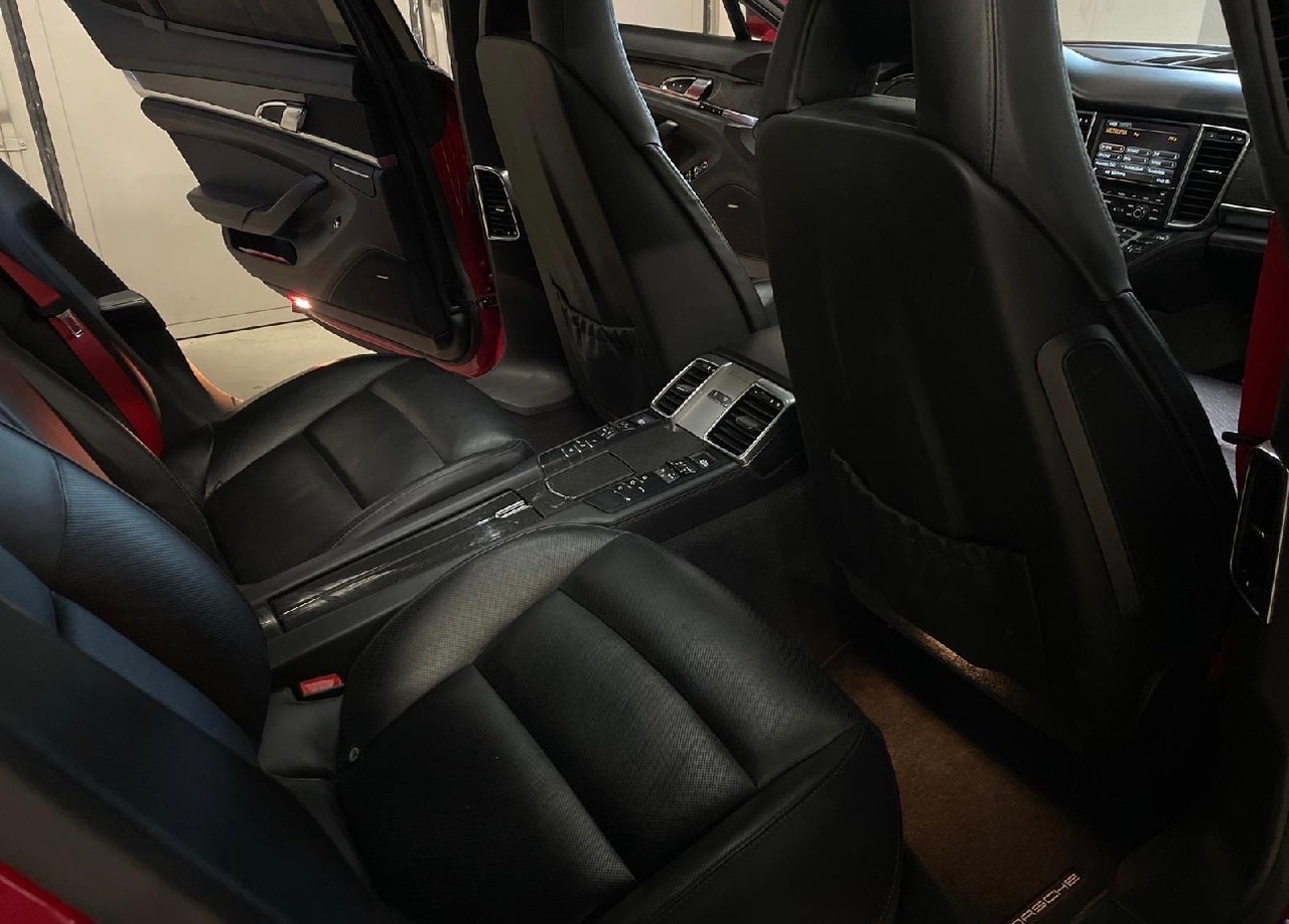 PORSCHE Panamera GTS 4.8 PDK – Foto 10