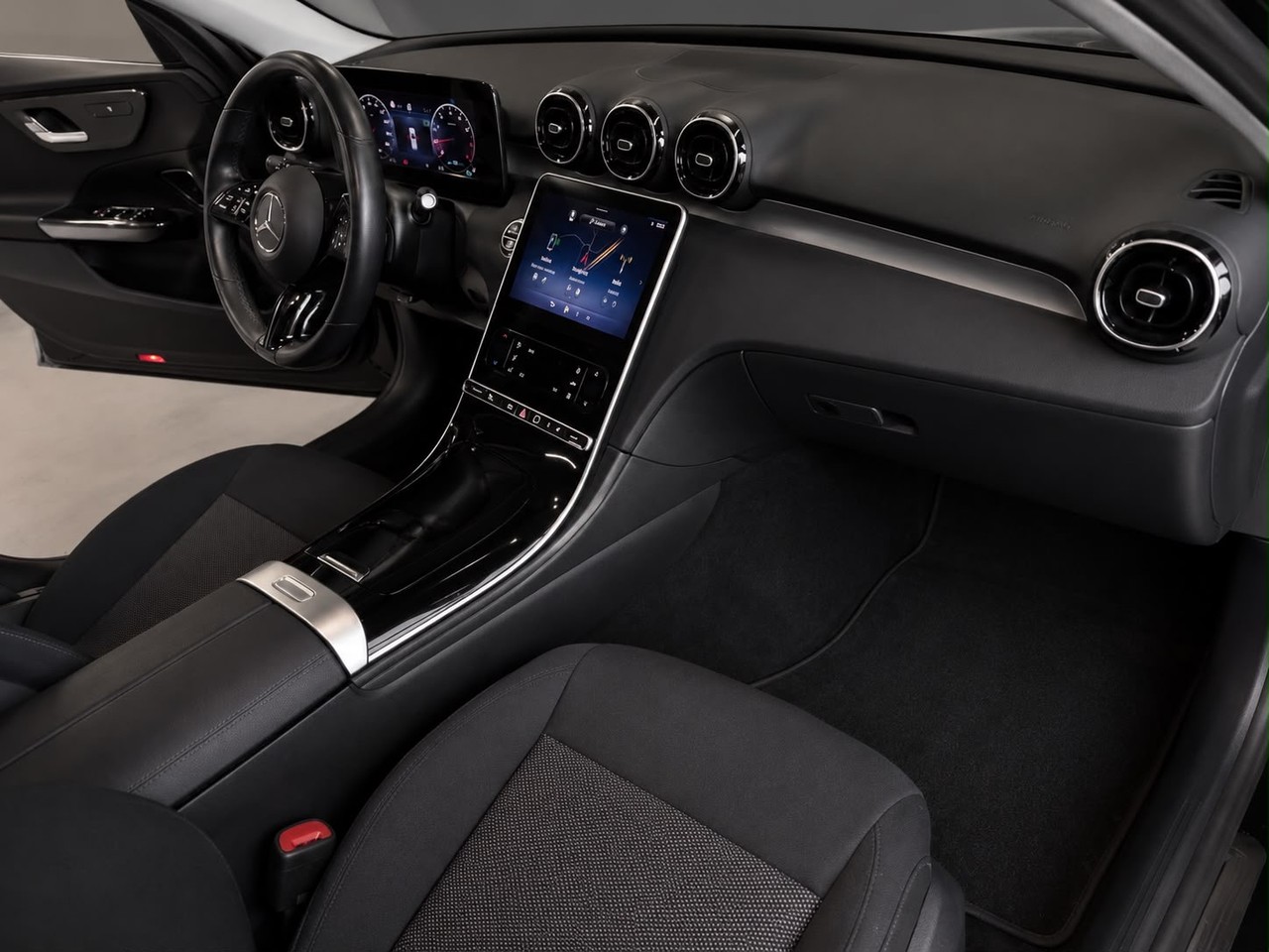 MERCEDES-BENZ C 200 T AMG Line – Foto 12