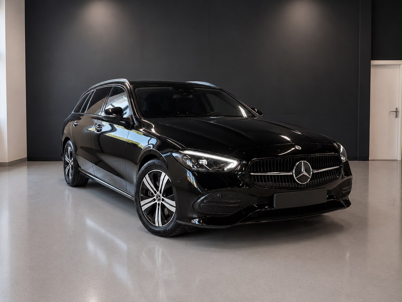 MERCEDES-BENZ C 200 T AMG Line – Foto 4