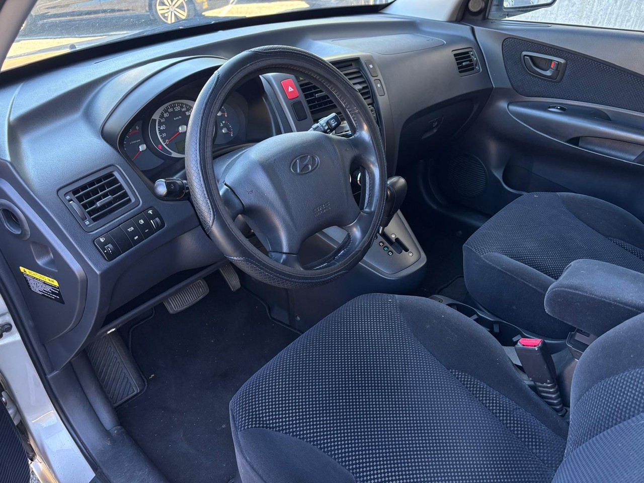 HYUNDAI Tucson 2.0 CRDi Comfort City 2WD Automatic – Foto 10