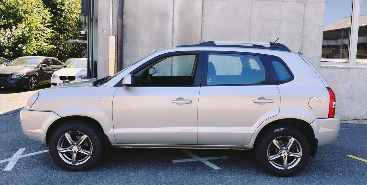 HYUNDAI Tucson 2.0 CRDi Comfort City 2WD Automatic – Foto 5