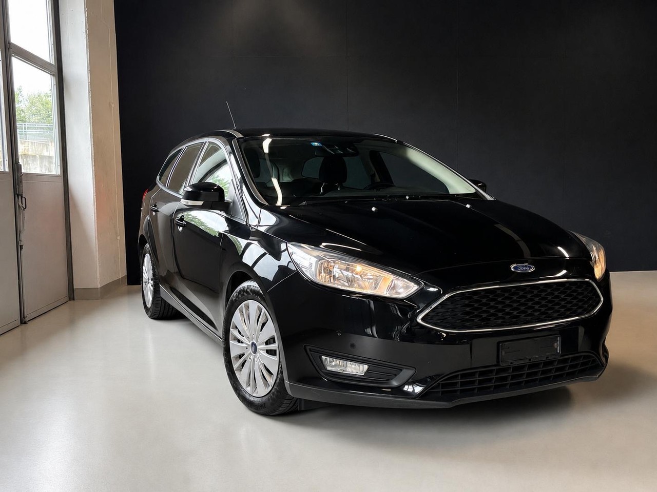 FORD Focus 1.5 TDCi Business PowerShift – Foto 4