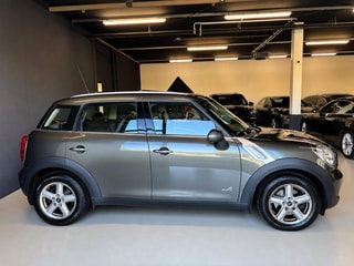 MINI Countryman Cooper ALL4 Steptronic – Foto 9