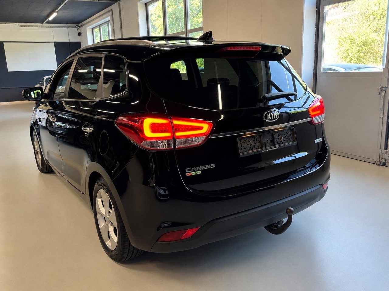 KIA Carens 1.7 CRDi Style DCT – Foto 6