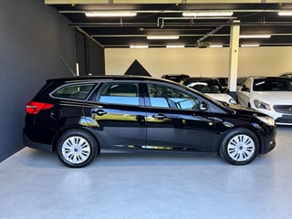 FORD Focus 1.5 TDCi Business PowerShift – Foto 8