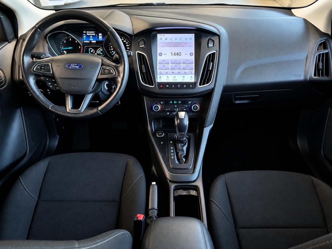 FORD Focus 1.5 TDCi Business PowerShift – Foto 14