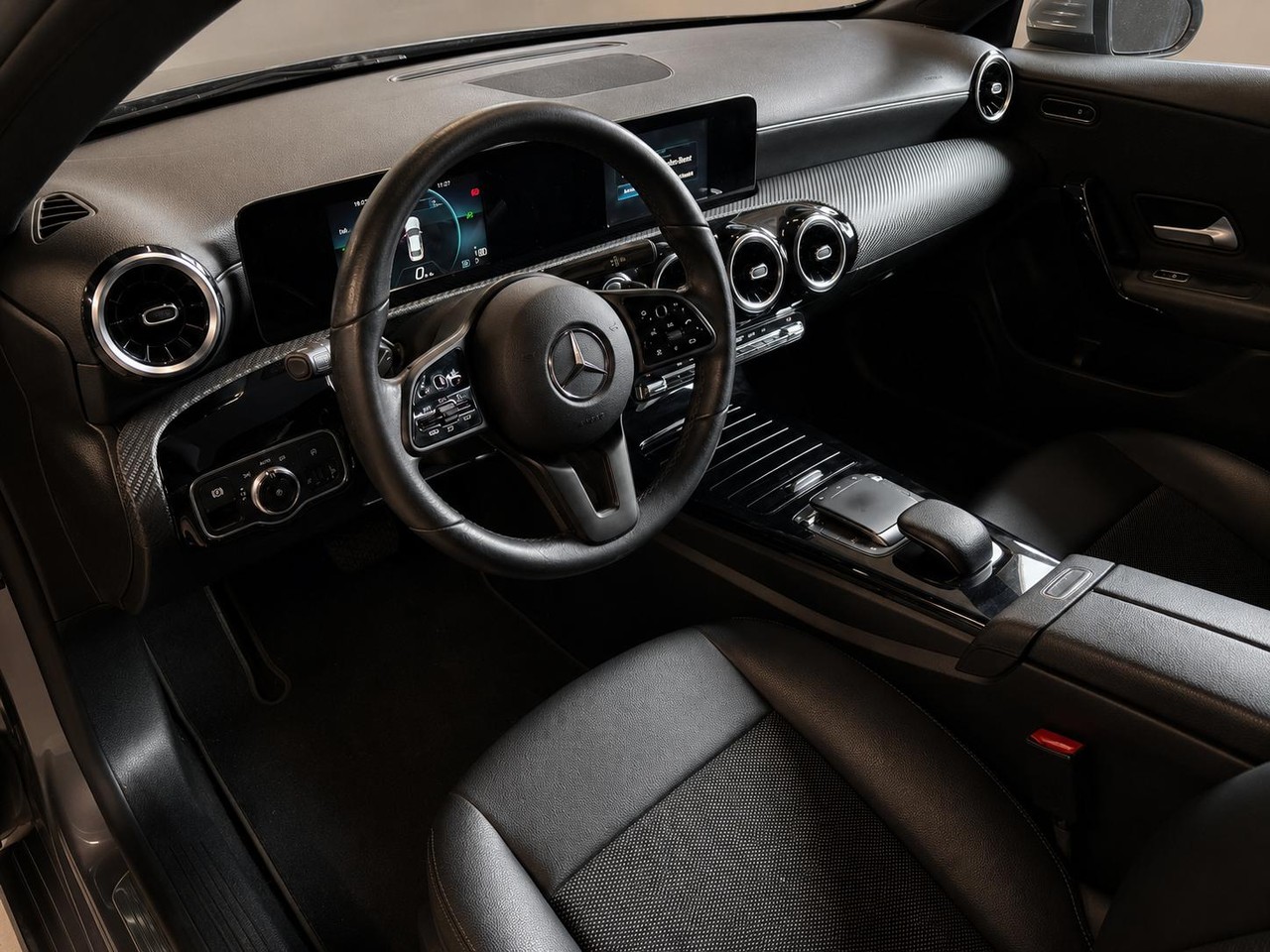 MERCEDES-BENZ CLA 180 d Progressive 7G-DCT – Foto 12
