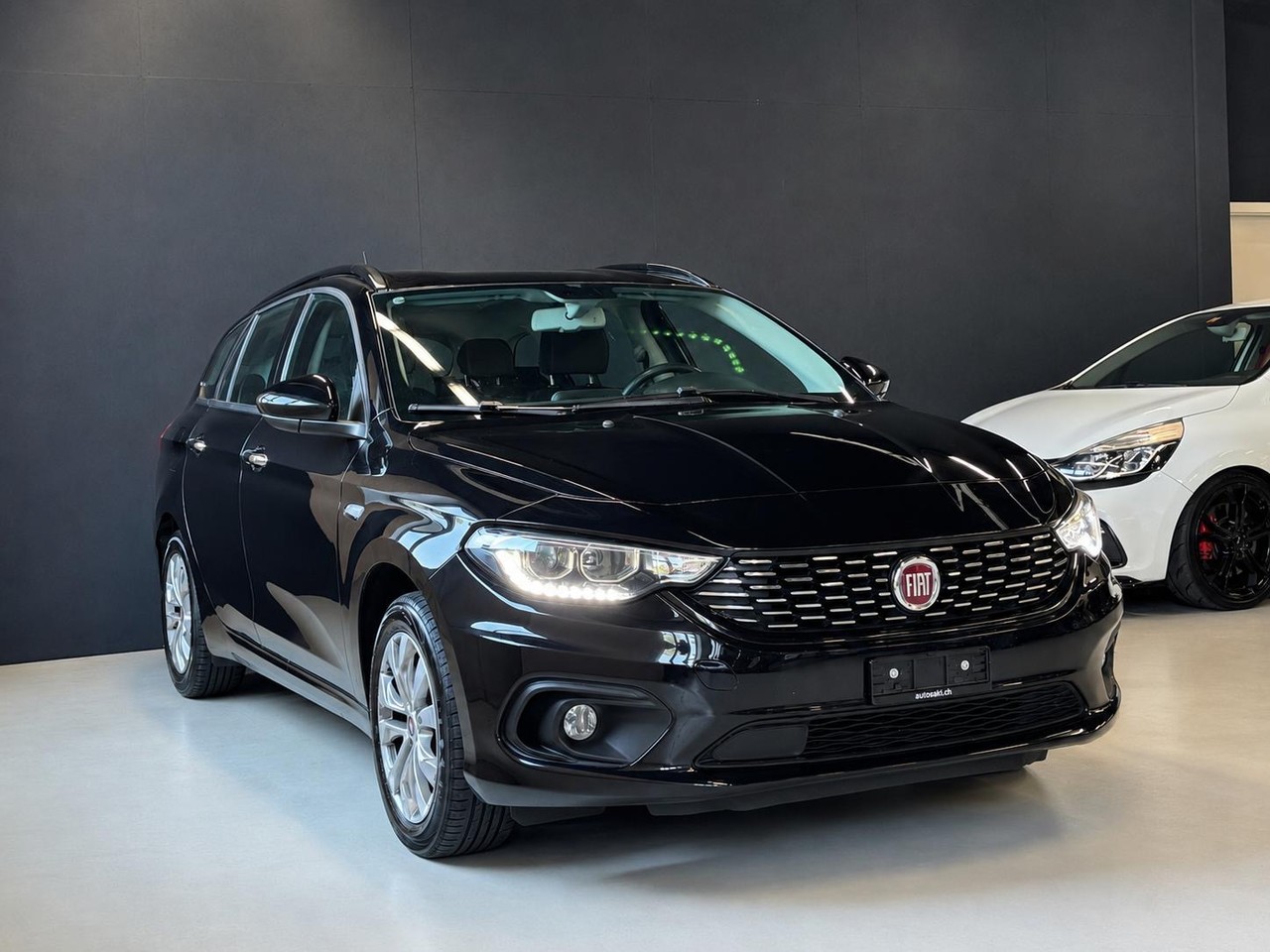 FIAT Tipo 1.6MJ Station Wagon Lounge DCT – Foto 1