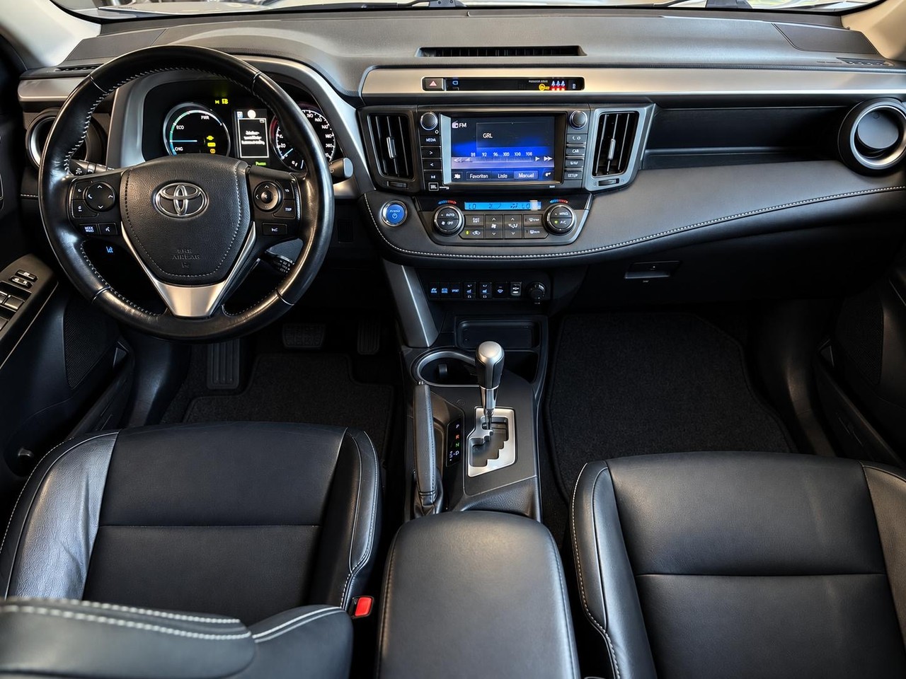 TOYOTA RAV-4 2.5 HSD Trend e-CVT – Foto 12