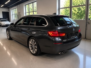 BMW 528i Touring xDrive Modern Line Steptronic – Foto 8