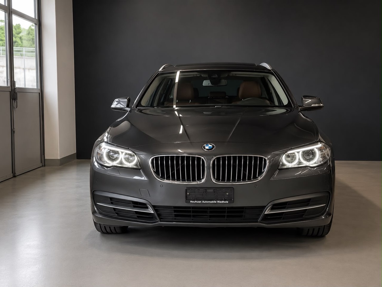 BMW 528i Touring xDrive Modern Line Steptronic – Foto 6