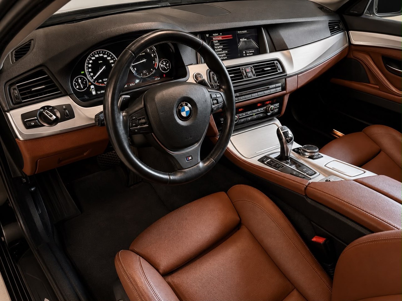 BMW 528i Touring xDrive Modern Line Steptronic – Foto 13