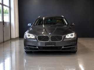BMW 528i Touring xDrive Modern Line Steptronic – Foto 3