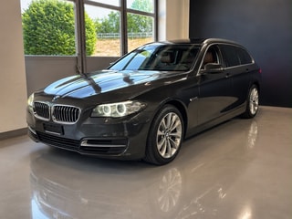 BMW 528i Touring xDrive Modern Line Steptronic – Foto 2