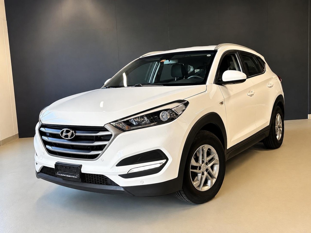 HYUNDAI Tucson 1.7 CRDI Plena 2WD DCT7 – Foto 7