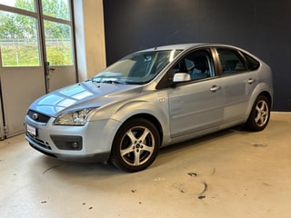 FORD Focus 2.0i Trend – Foto 10