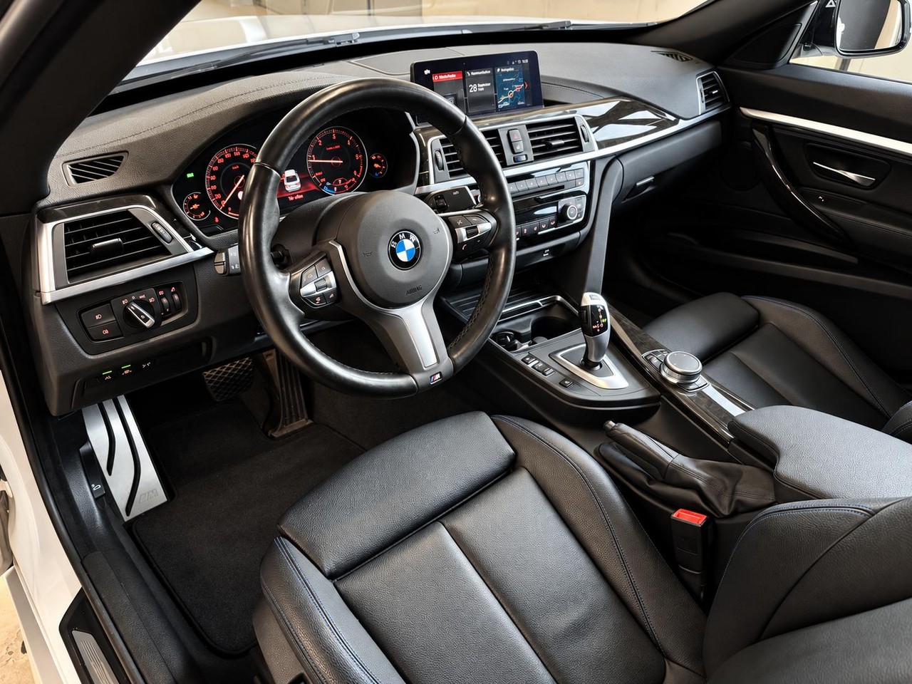 BMW 320d GT xDrive M Sport Steptronic – Foto 12