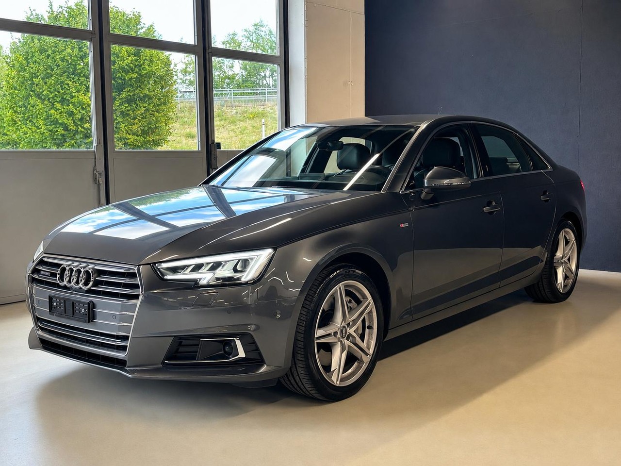 AUDI A4 Limousine 2.0 TFSI Design quattro S-tronic – Foto 2
