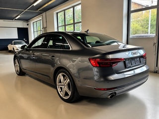 AUDI A4 Limousine 2.0 TFSI Design quattro S-tronic – Foto 9
