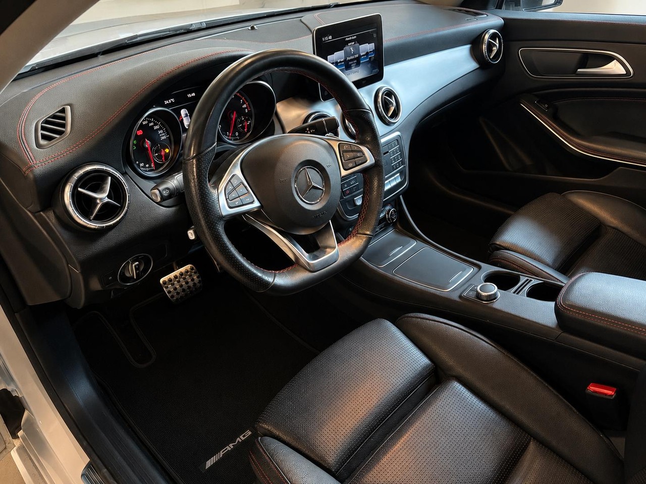 MERCEDES-BENZ CLA 250 AMG Line 7G-DCT 4Matic – Foto 12