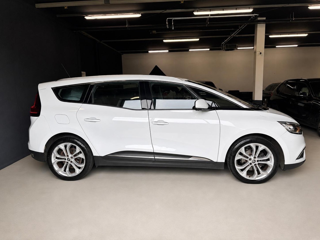 RENAULT Grand Scénic 1.5 dCi Bose EDC – Foto 8