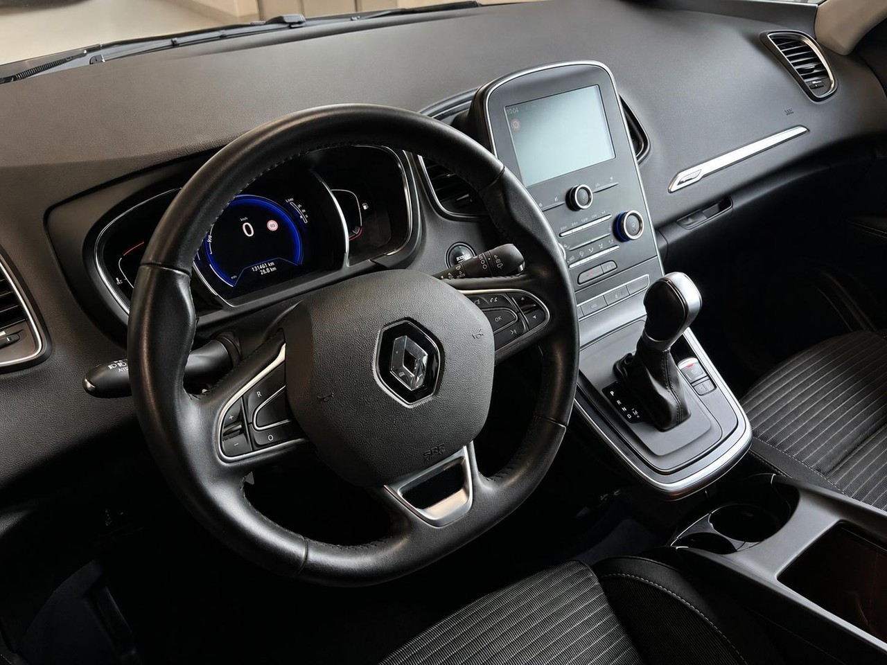 RENAULT Grand Scénic 1.5 dCi Bose EDC – Foto 12