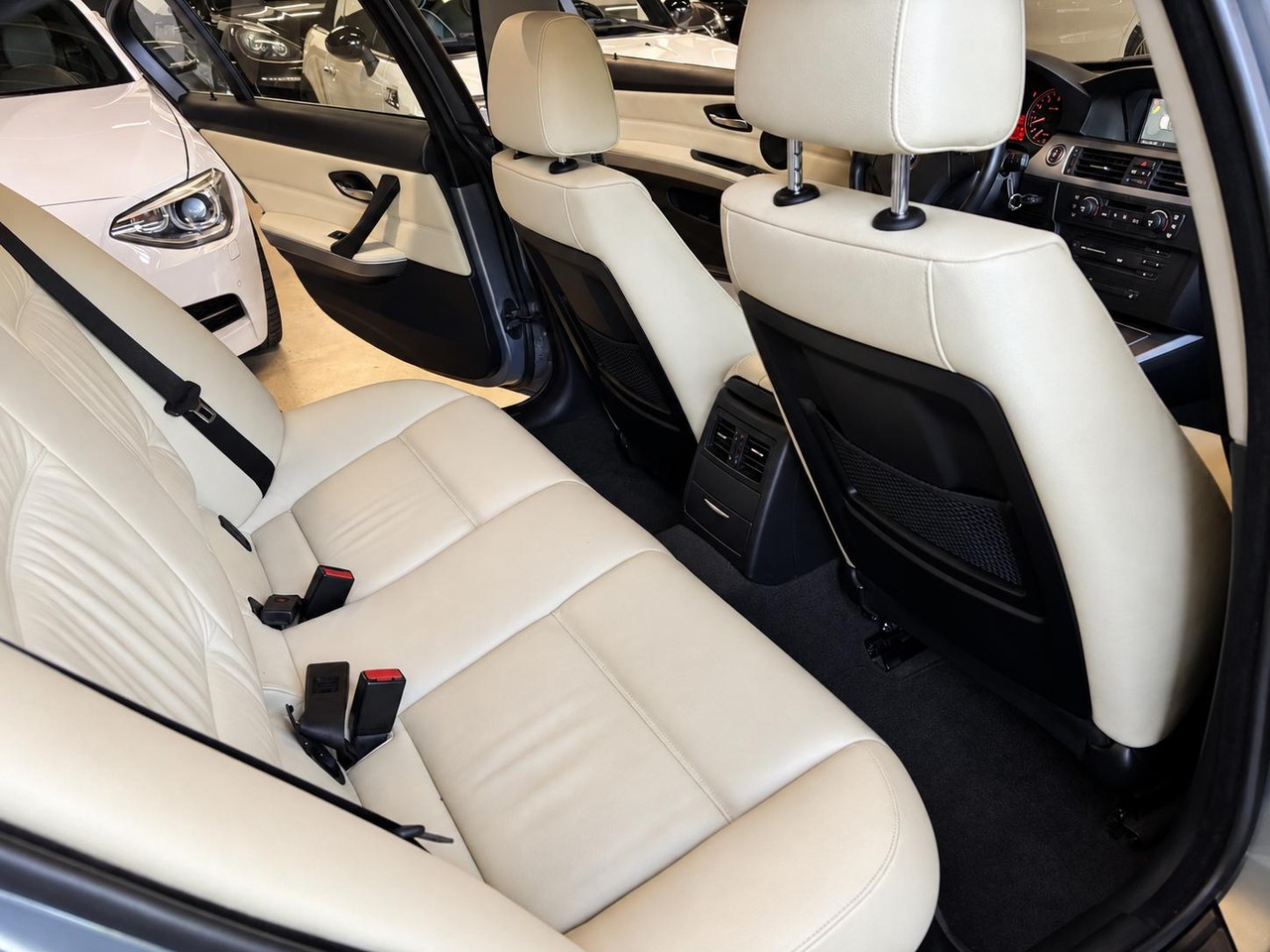 BMW 325i – Foto 16