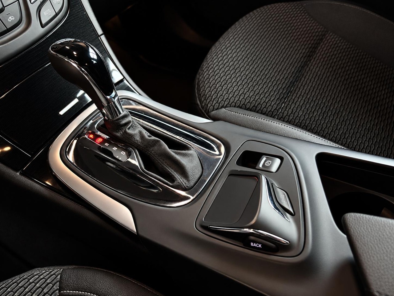 OPEL Insignia ST 2.0 Turbo Sport 4WD Aut. – Foto 17 von 20